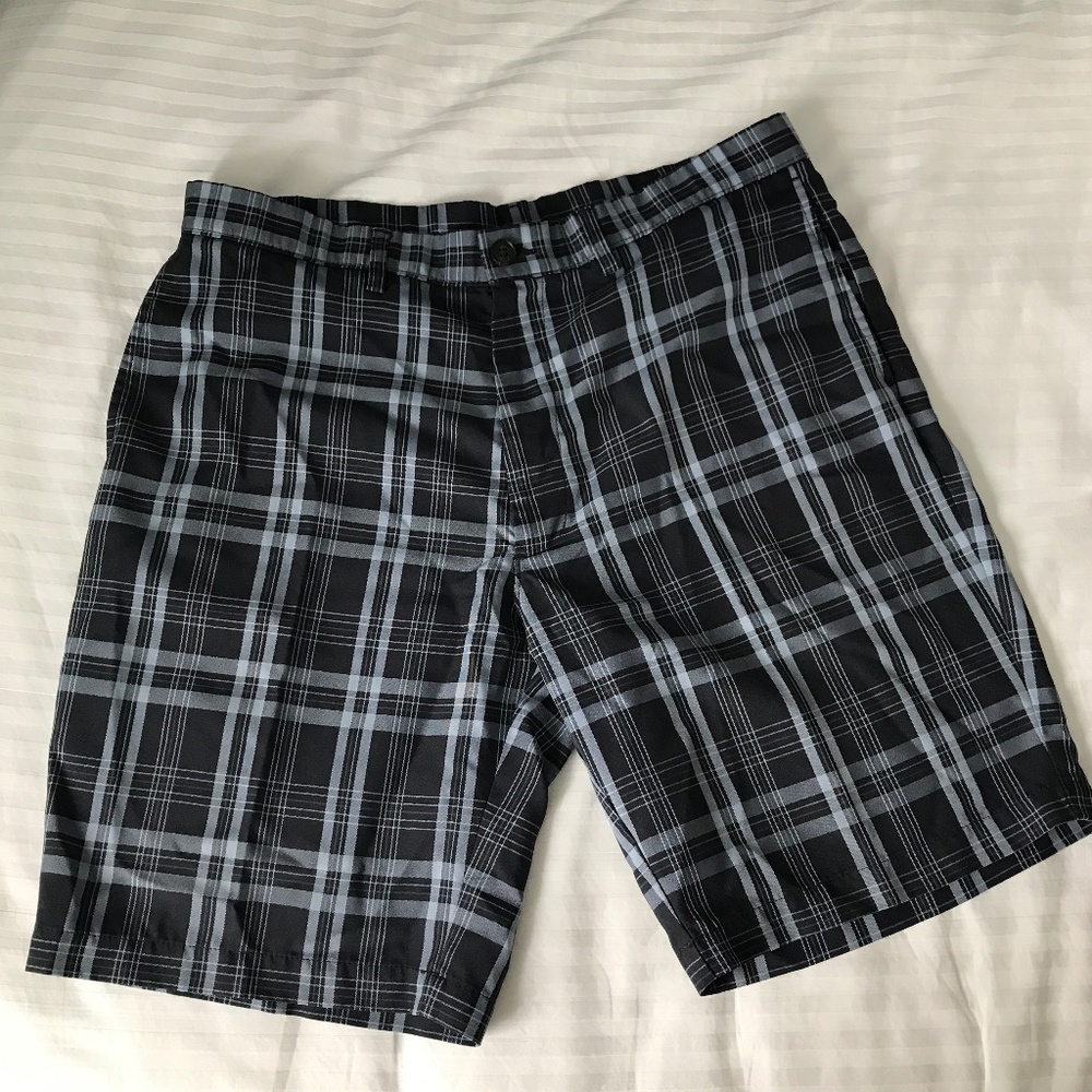 Haggar - Black & Grey Checkered Short / Bermuda